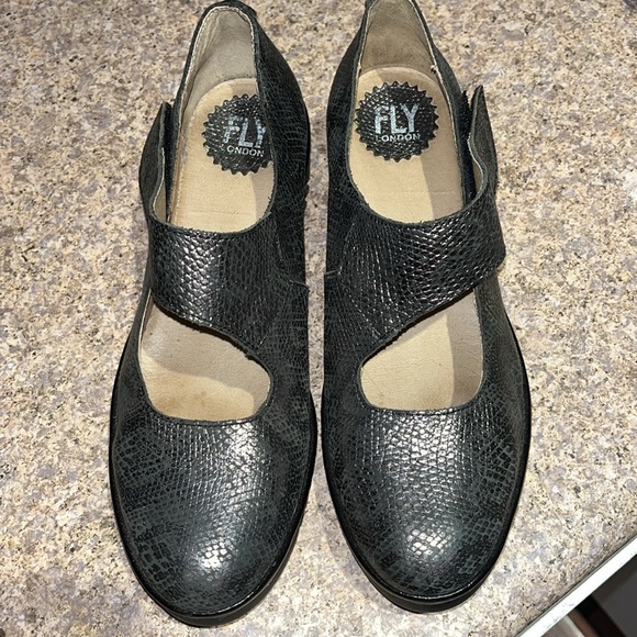 Fly London Mary Jane wedges - Picture 7 of 11